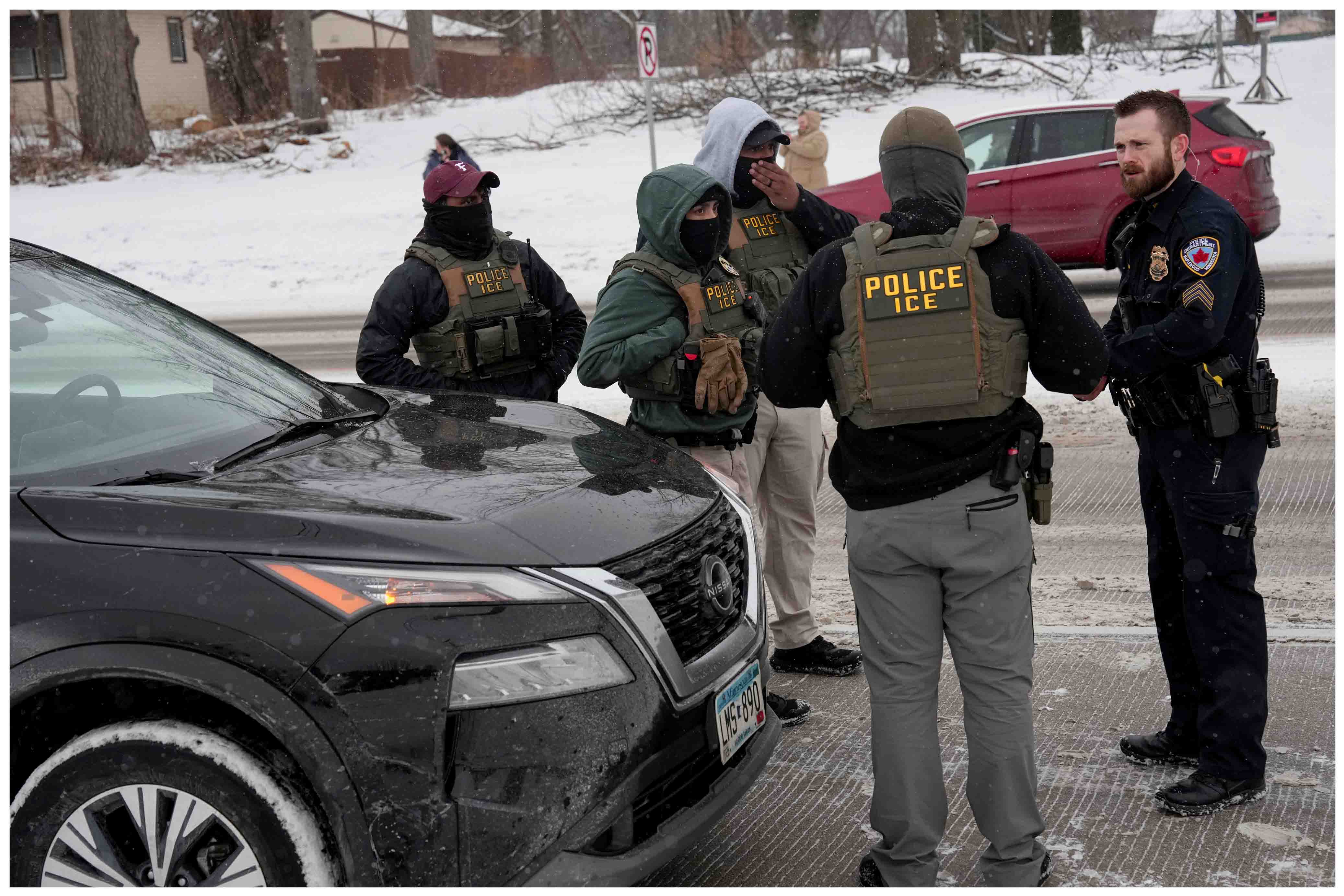 নিউ ইয়র্কে শুরু হচ্ছে আইস এর অভিযান, নেয়া হয়েছে বিশেষ পদক্ষেপ